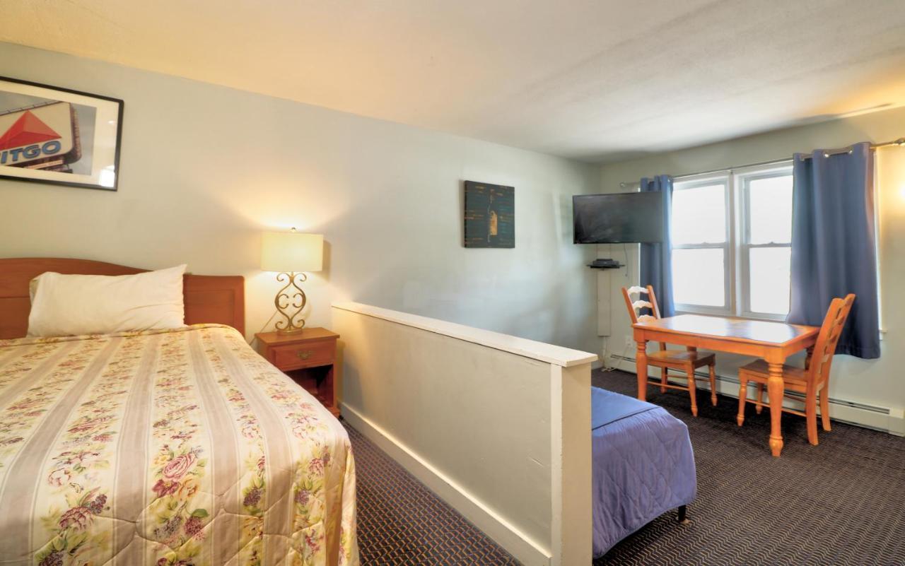The Villager Motel Bartlett Chambre photo