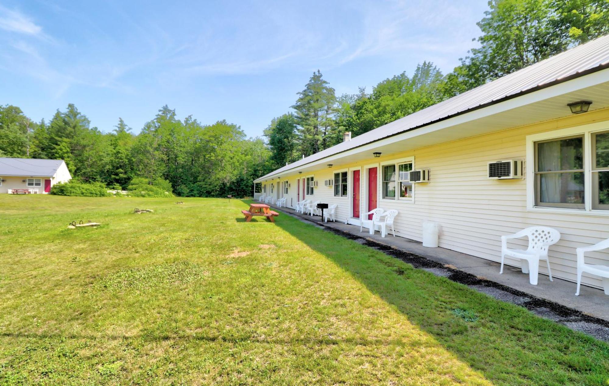 The Villager Motel Bartlett Extérieur photo